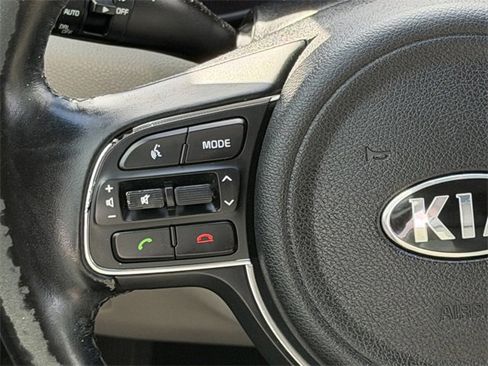 Used 2017 Kia Sportage EX w/ EX Premium Package image 12
