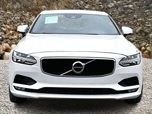 Used 2018 Volvo S90 T5 Momentum w/ Protection Package Premier image 3