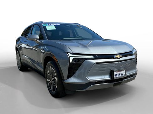 Used 2024 Chevrolet Blazer EV LT AWD/4WD image 7