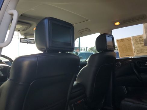 Used 2018 Nissan Armada Platinum w/ Captain Seat Package image 15