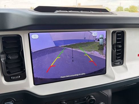 Used 2025 Ford Bronco Heritage Edition AWD/4WD image 19