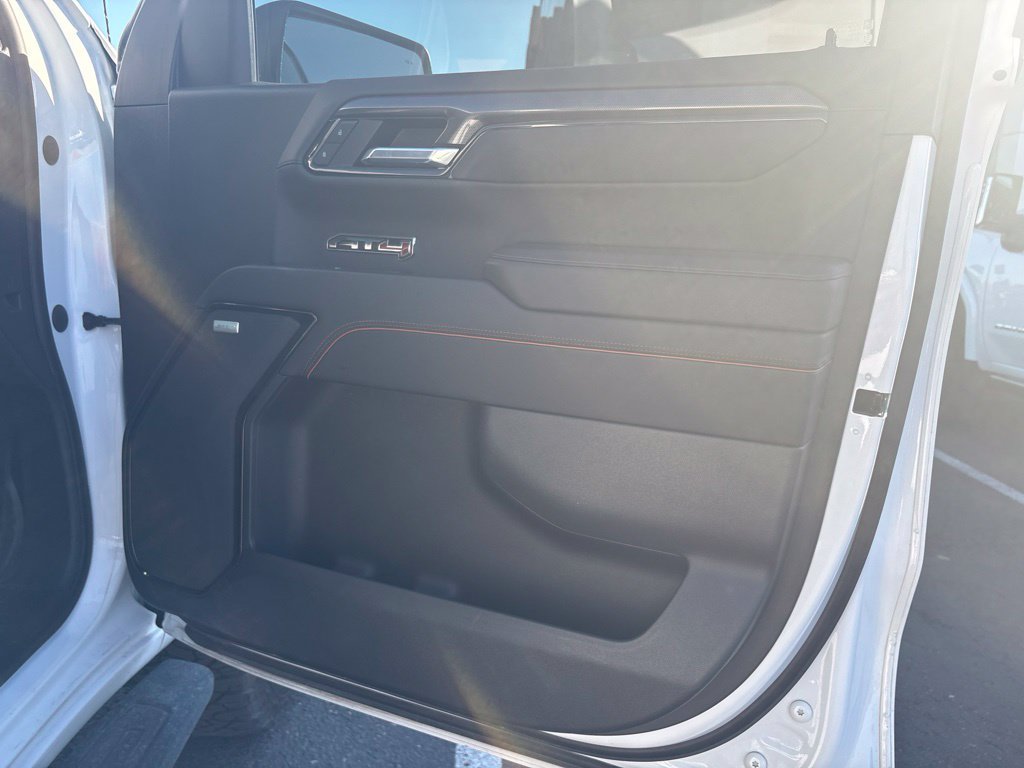 Used 2022 GMC Sierra 1500 AT4 w/ AT4 Premium Package AWD/4WD image 18