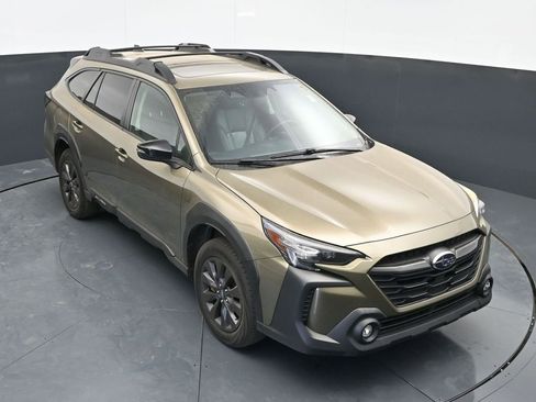 Used 2025 Subaru Outback Onyx Edition AWD/4WD image 31