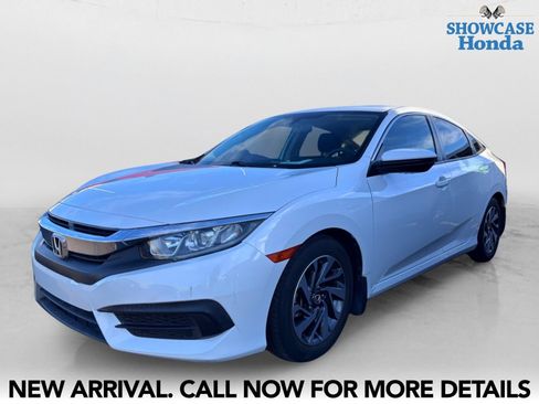 Used 2018 Honda Civic EX image 2
