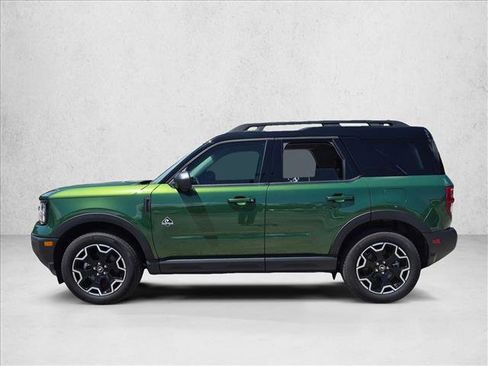 Used 2025 Ford Bronco Sport Outer Banks w/ Outer Banks Tech Package+ AWD/4WD image 8