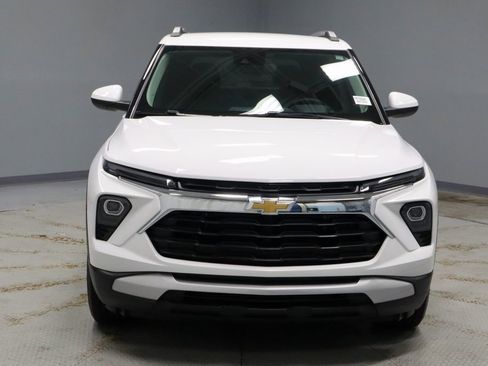Used 2024 Chevrolet TrailBlazer LT w/ LT Cold Weather Package FWD image 6