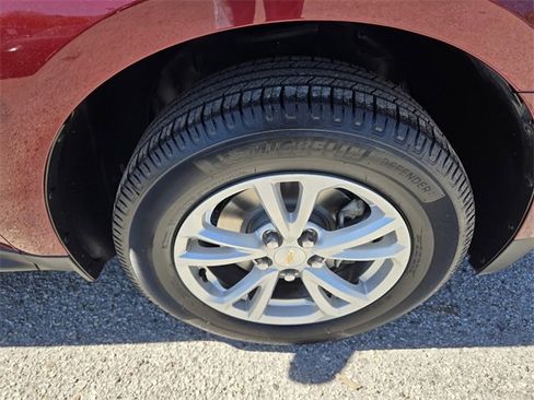 Used 2016 Chevrolet Equinox LT image 18