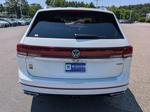 Used 2026 Volkswagen Atlas SEL Premium R-Line AWD/4WD image 4