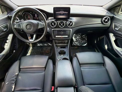 Used 2018 Mercedes-Benz CLA 250 image 14