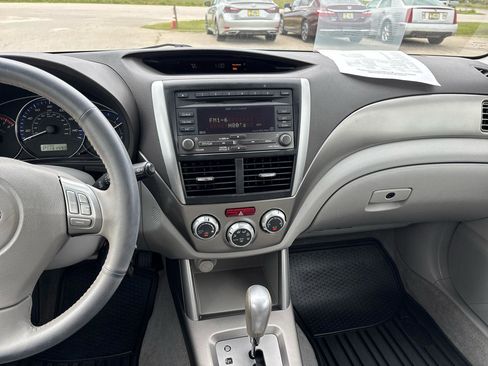 Used 2010 Subaru Forester 2.5X Limited AWD/4WD image 15