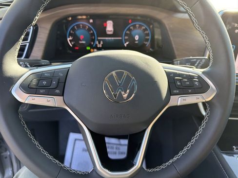 New 2026 Volkswagen Atlas SE FWD image 23