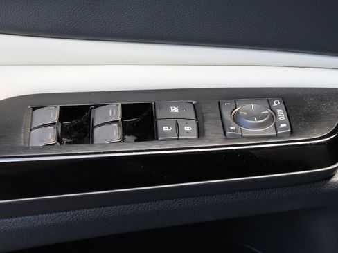 Used 2025 Lexus ES 300h w/ Premium Package FWD image 14
