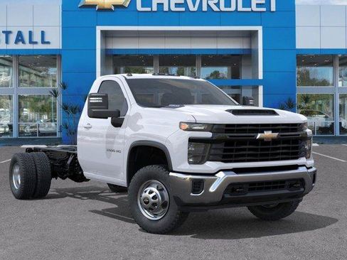 Used 2026 Chevrolet Silverado 3500 W/T w/ WT Convenience Package RWD image 7
