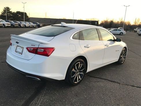 Used 2022 Chevrolet Malibu RS image 4