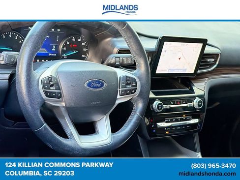 Used 2022 Ford Explorer Limited w/ Equipment Group 301A RWD image 9