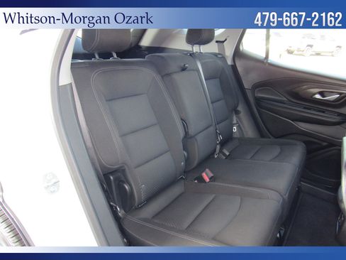 Used 2024 GMC Terrain SLE image 24