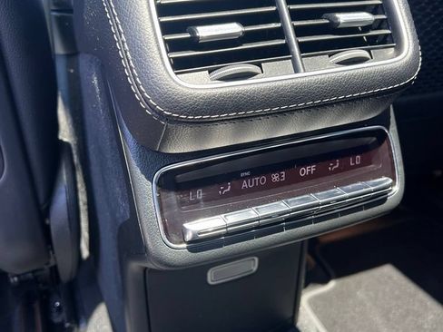 Used 2022 Mercedes-Benz GLS 450 4MATIC image 17