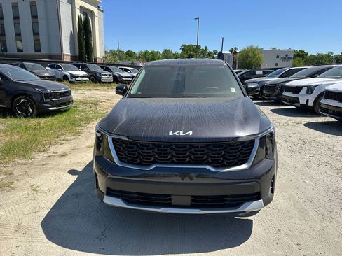 New 2026 Kia Sorento LX FWD image 2