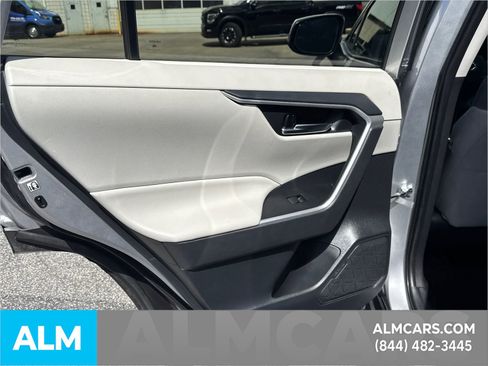 Used 2019 Toyota RAV4 XLE image 26
