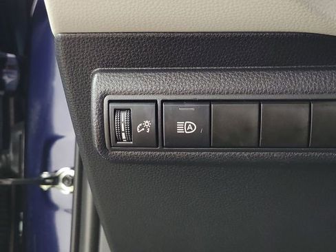Used 2023 Toyota Corolla LE FWD image 23