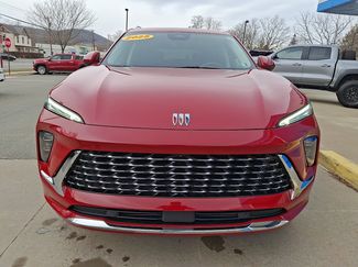 Used 2025 Buick Envision Avenir video 2