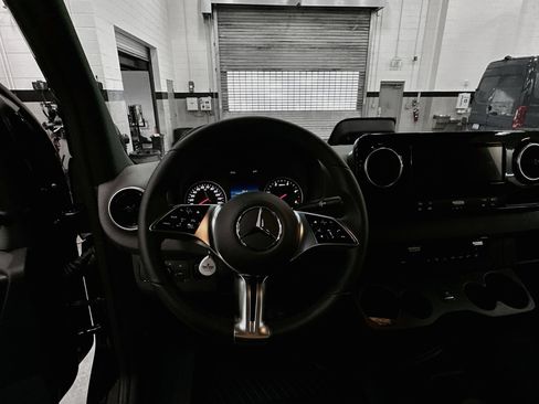New 2025 Mercedes-Benz Sprinter 3500 image 12