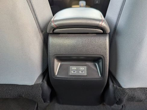 Used 2025 Toyota Corolla SE w/ SE Premium Package image 7