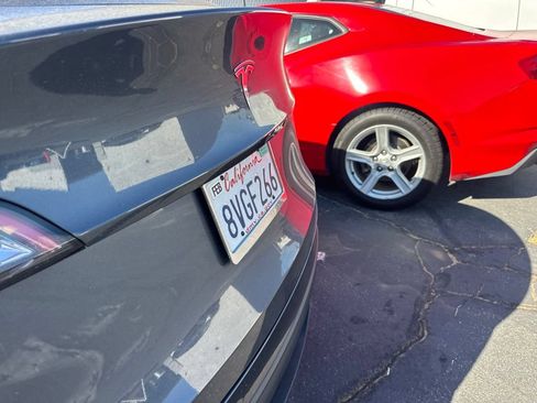 Used 2021 Tesla Model Y 2WD image 4