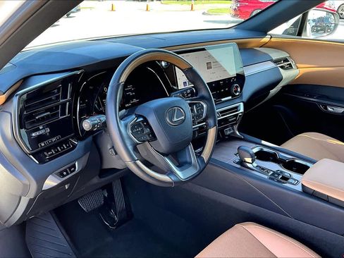 Certified 2025 Lexus RX 350 Premium w/ Accessory Package (Z1) FWD image 18