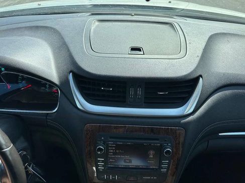 Used 2013 Chevrolet Traverse LT AWD/4WD image 37