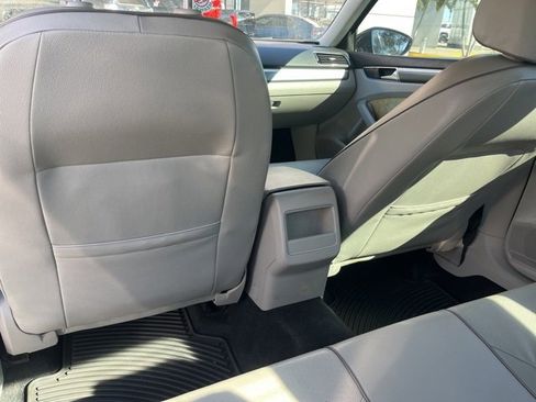 Used 2016 Volkswagen Passat 1.8T R-Line image 5