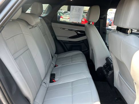 Used 2020 Land Rover Range Rover Evoque SE AWD/4WD image 34