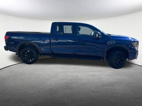 Used 2021 Nissan Titan PRO-4X w/ Pro-4x Convenience Package image 16