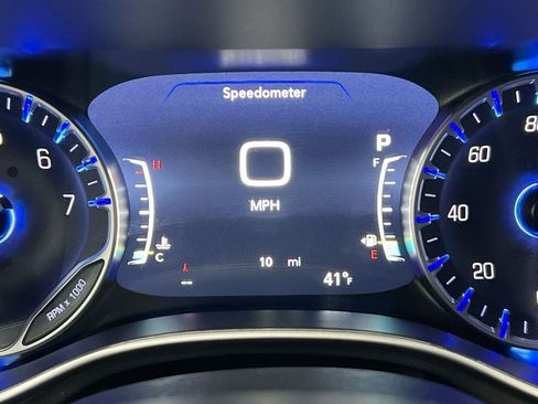 New 2026 Chrysler Pacifica Select FWD image 13