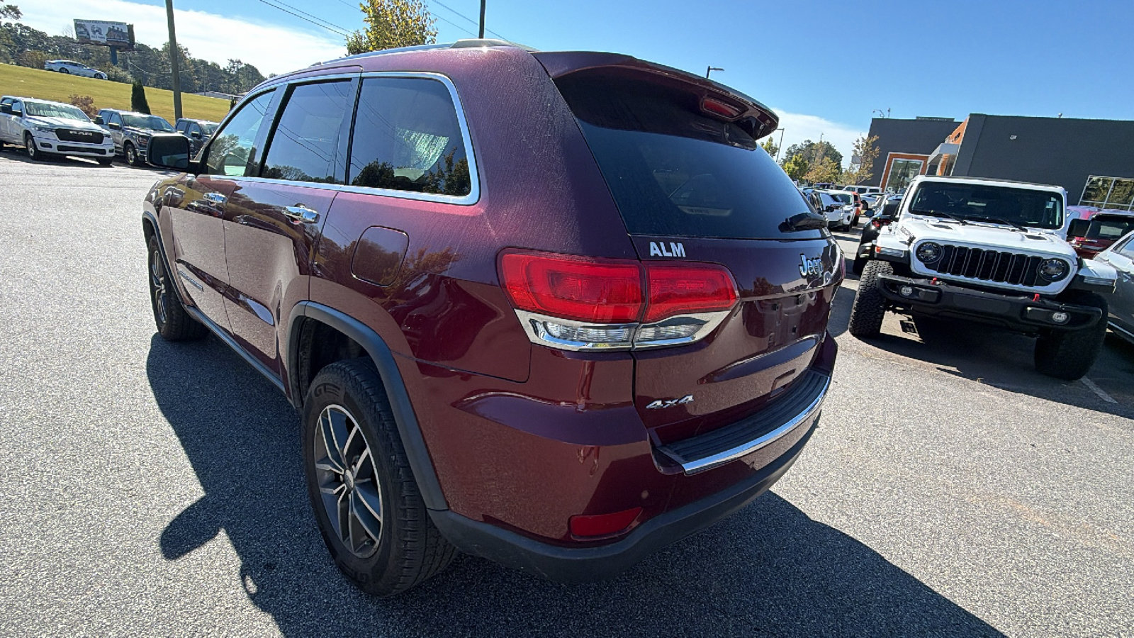 Used 2018 Jeep Grand Cherokee Limited AWD/4WD image 10
