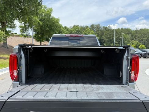 Used 2023 GMC Sierra 1500 AT4 w/ Technology Package AWD/4WD image 27