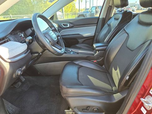 Used 2022 Jeep Compass Latitude w/ Sun and Sound Group image 23