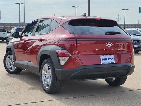 New 2026 Hyundai Kona SE image 3