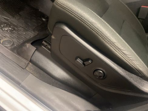 Used 2019 RAM 1500 Big Horn image 6