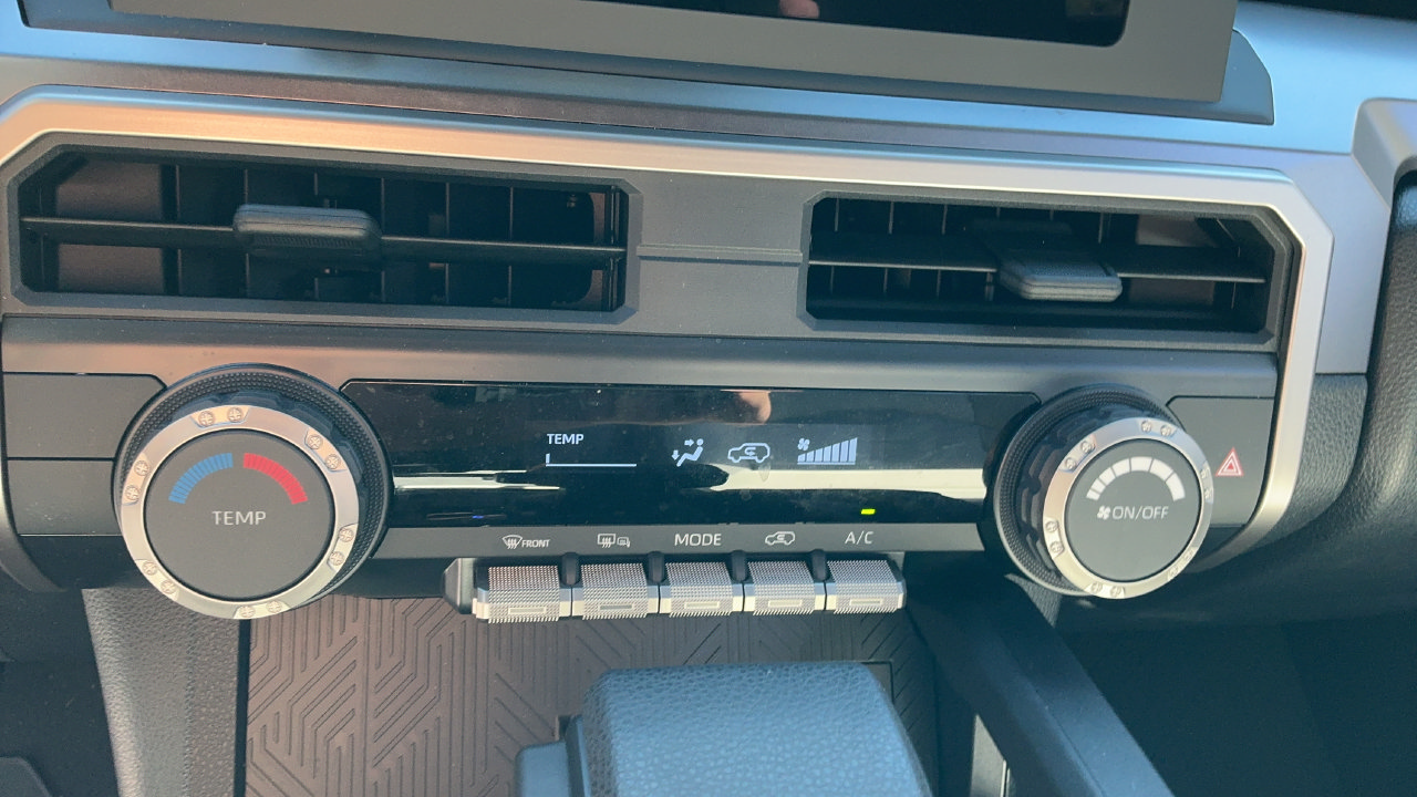 Used 2025 Toyota 4Runner SR5 RWD image 16