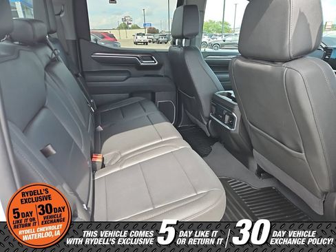 Used 2025 Chevrolet Silverado 1500 LTZ AWD/4WD image 6