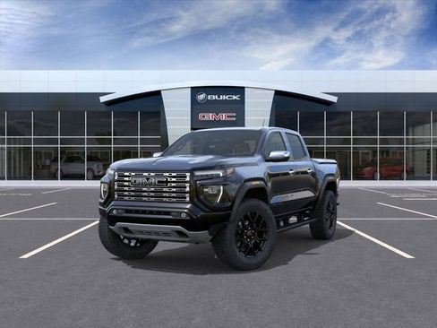 New 2026 GMC Canyon Denali w/ LPO, Denali Black Edition image 8