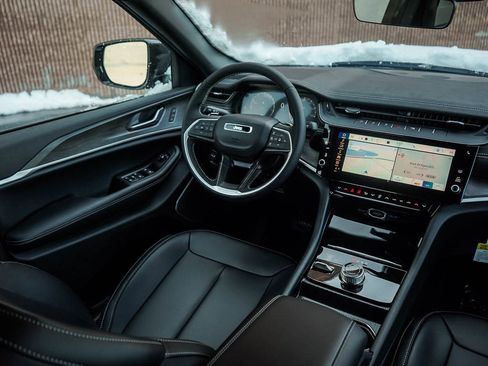 New 2026 Jeep Grand Cherokee Limited AWD/4WD image 15