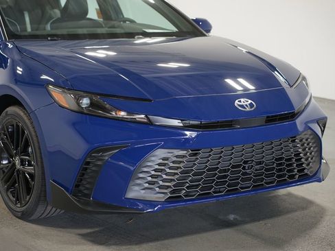 New 2026 Toyota Camry SE image 4