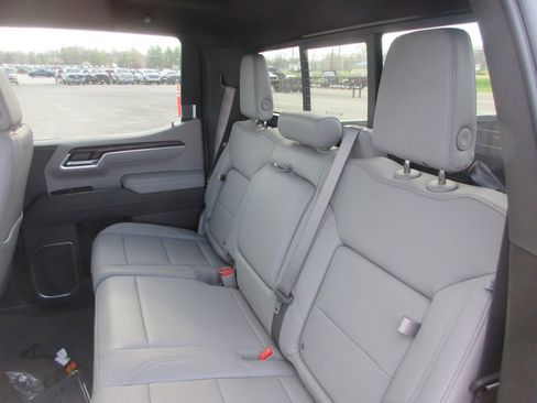 New 2026 GMC Sierra 1500 SLT w/ SLT Premium Plus Package AWD/4WD image 14
