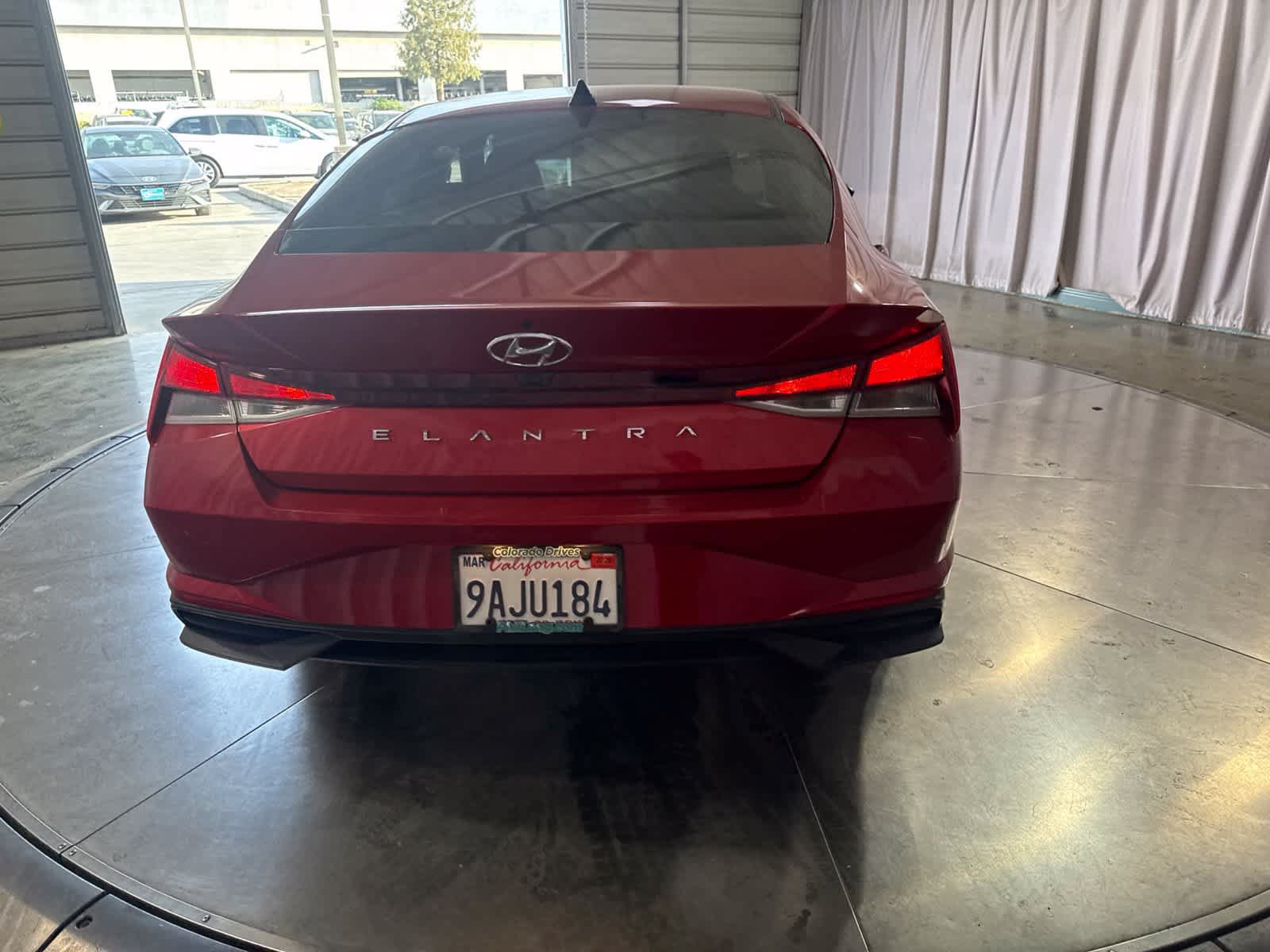 Used 2022 Hyundai Elantra SEL FWD image 6