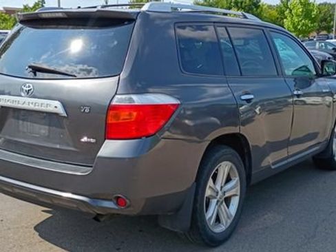 Used 2009 Toyota Highlander Limited w/ Extra Value Pkg 7 AWD/4WD image 9