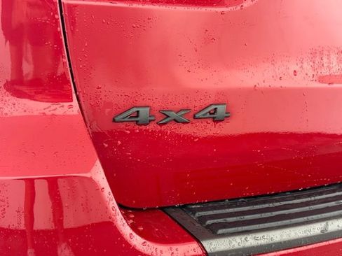 Used 2021 Jeep Grand Cherokee Trailhawk w/ Trailhawk Luxury Group AWD/4WD image 13