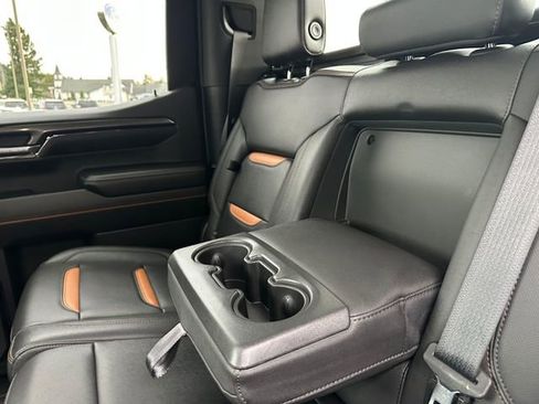 Used 2022 GMC Sierra 1500 AT4 w/ AT4 Premium Package image 22