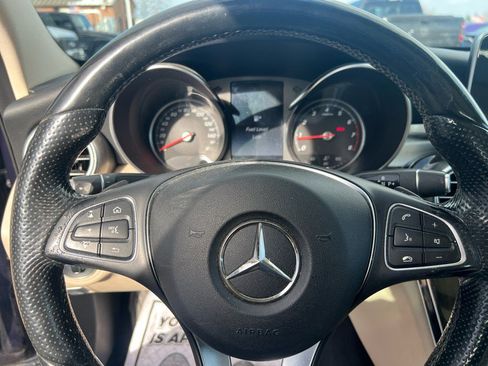Used 2017 Mercedes-Benz C 300 4MATIC Sedan image 17